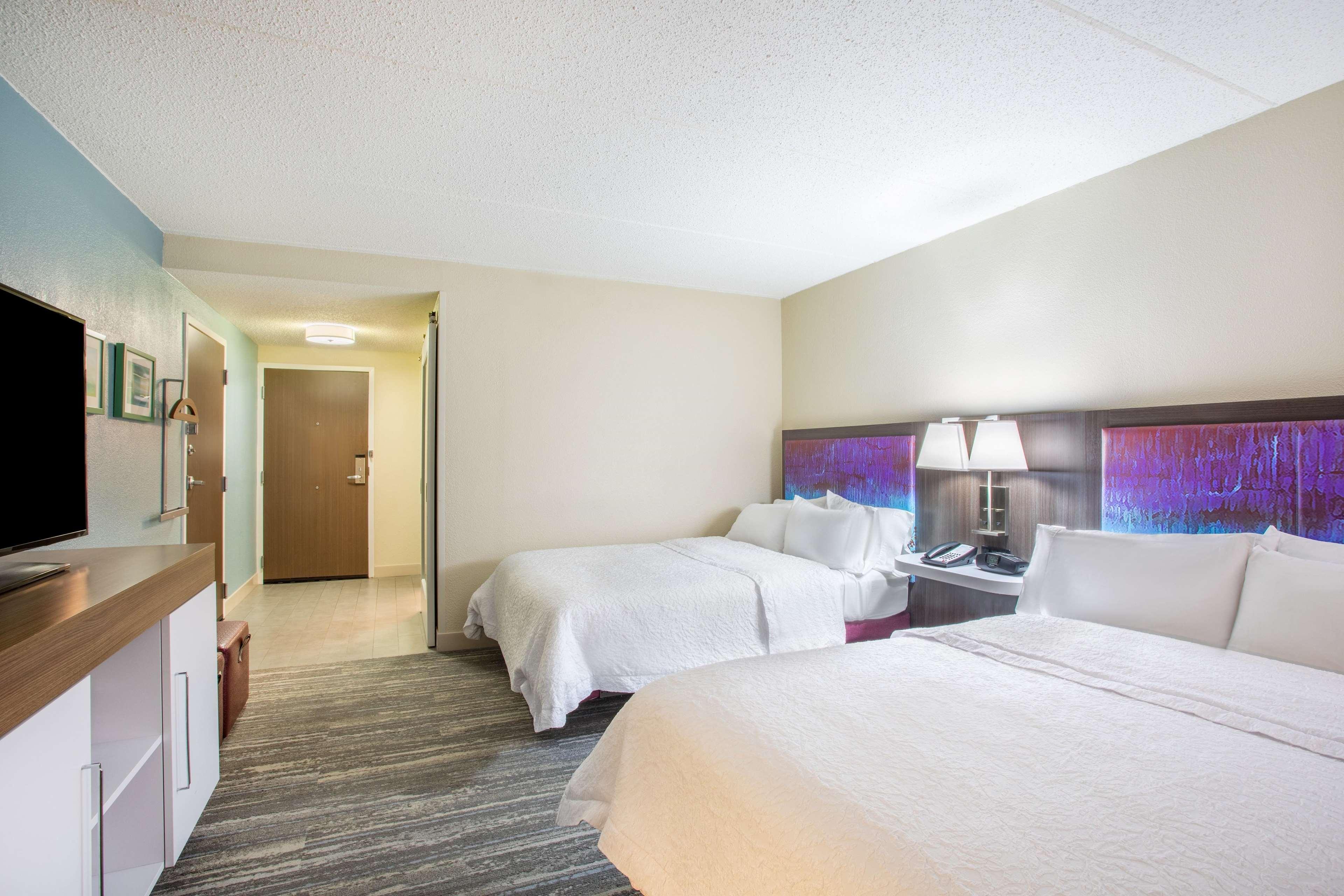 Hampton Inn Фишкилл Экстерьер фото