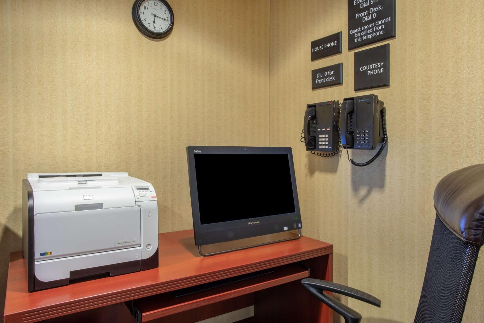 Hampton Inn Фишкилл Экстерьер фото
