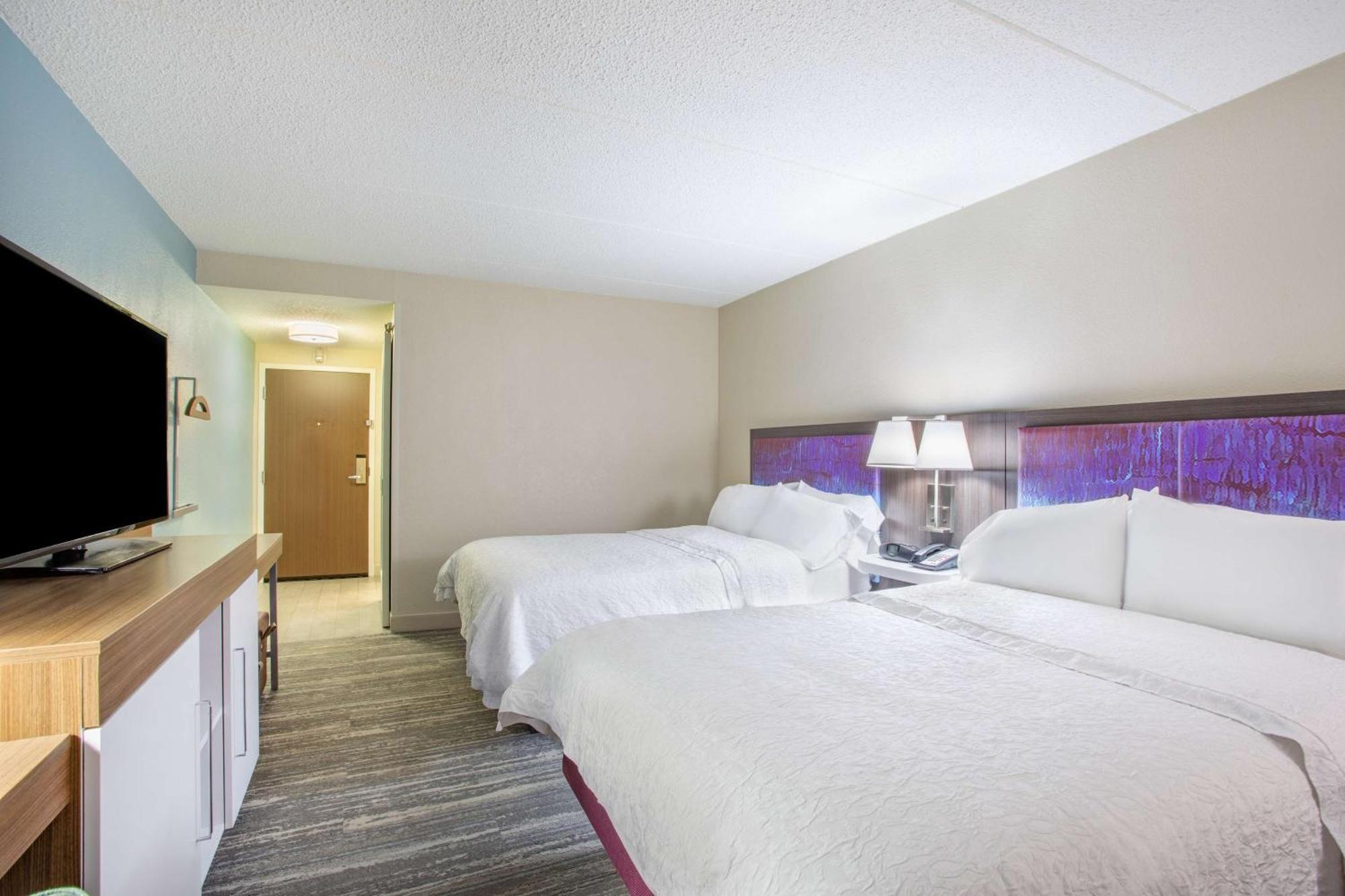 Hampton Inn Фишкилл Экстерьер фото