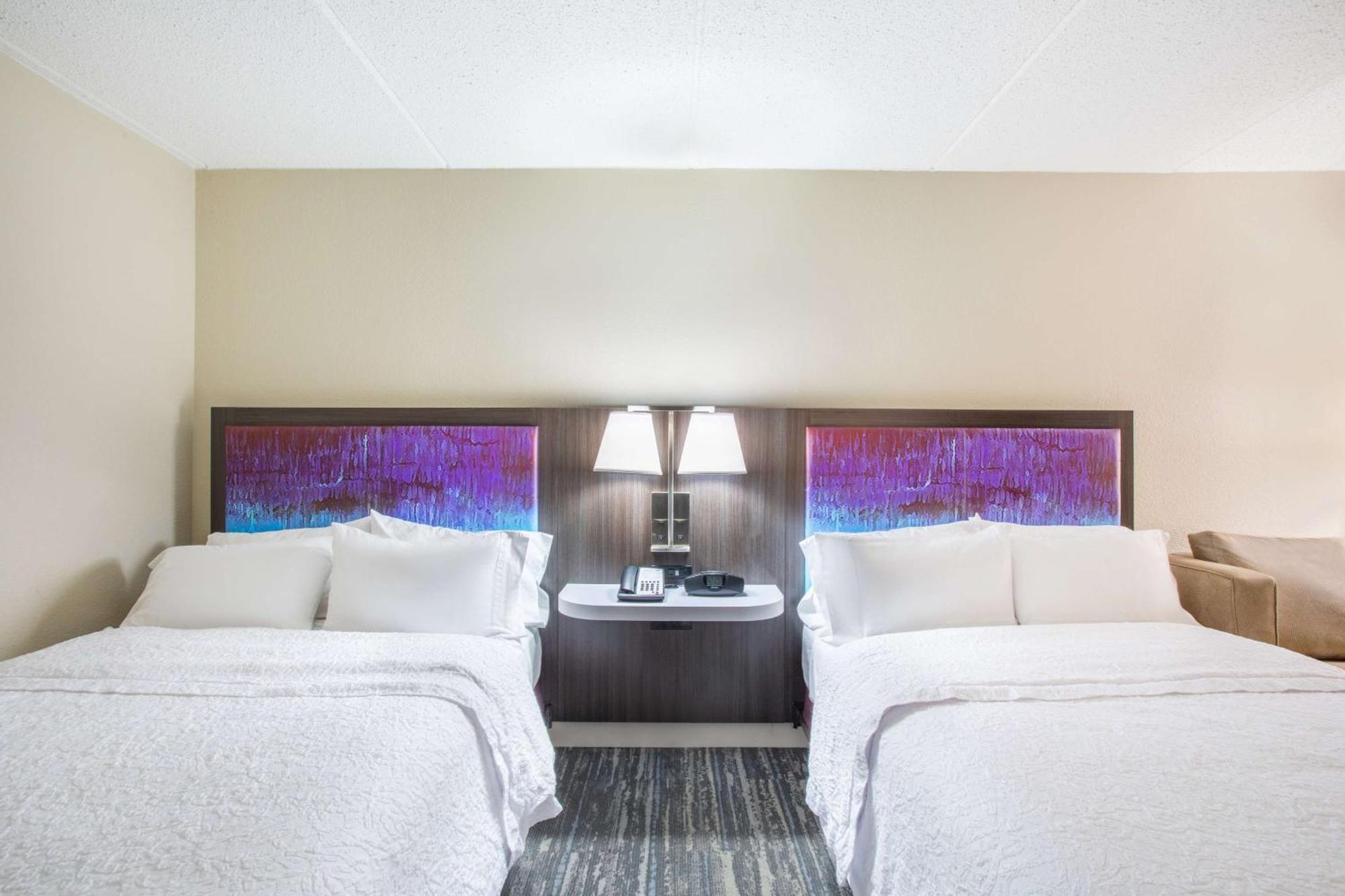 Hampton Inn Фишкилл Экстерьер фото