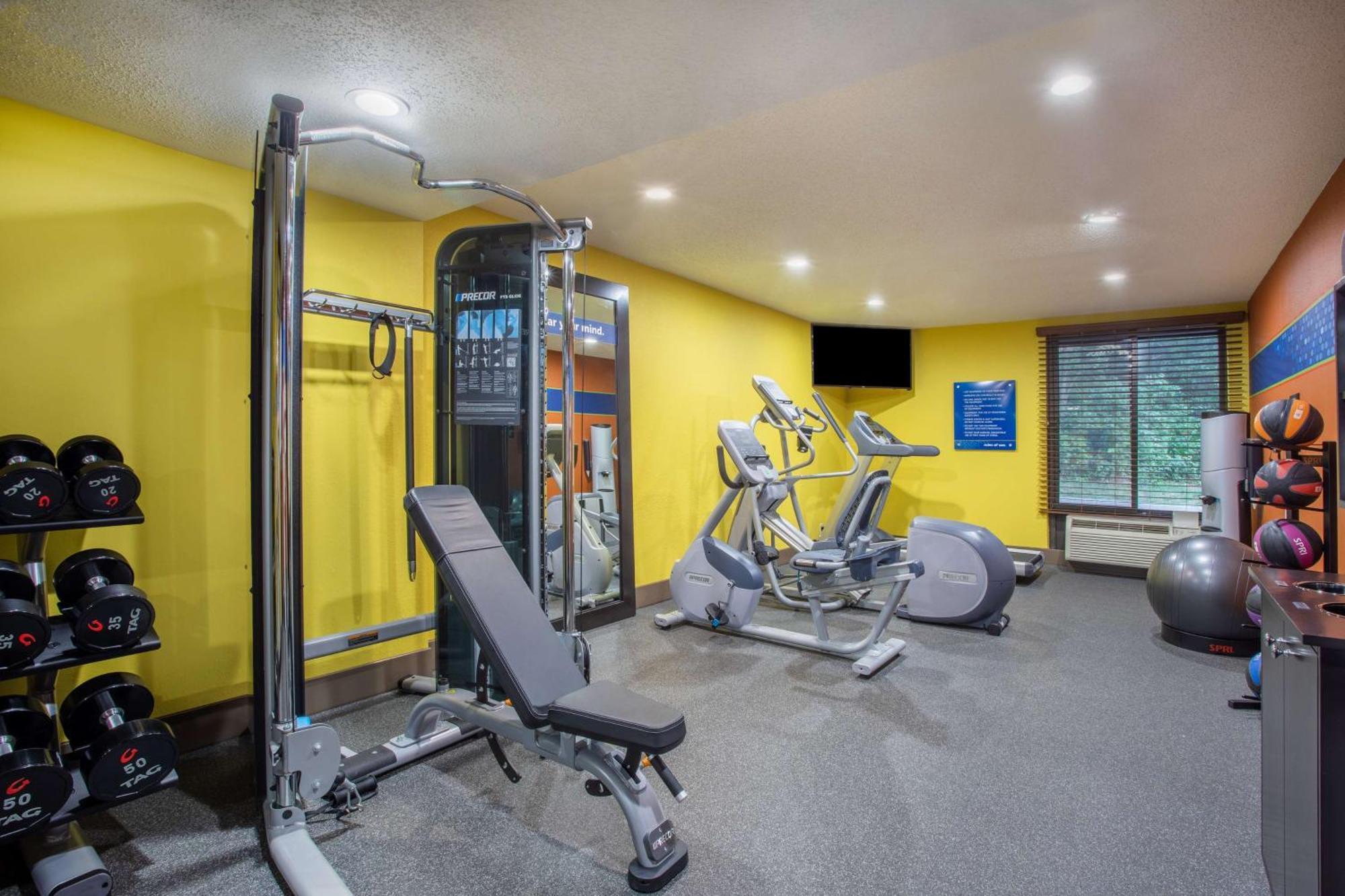 Hampton Inn Фишкилл Экстерьер фото