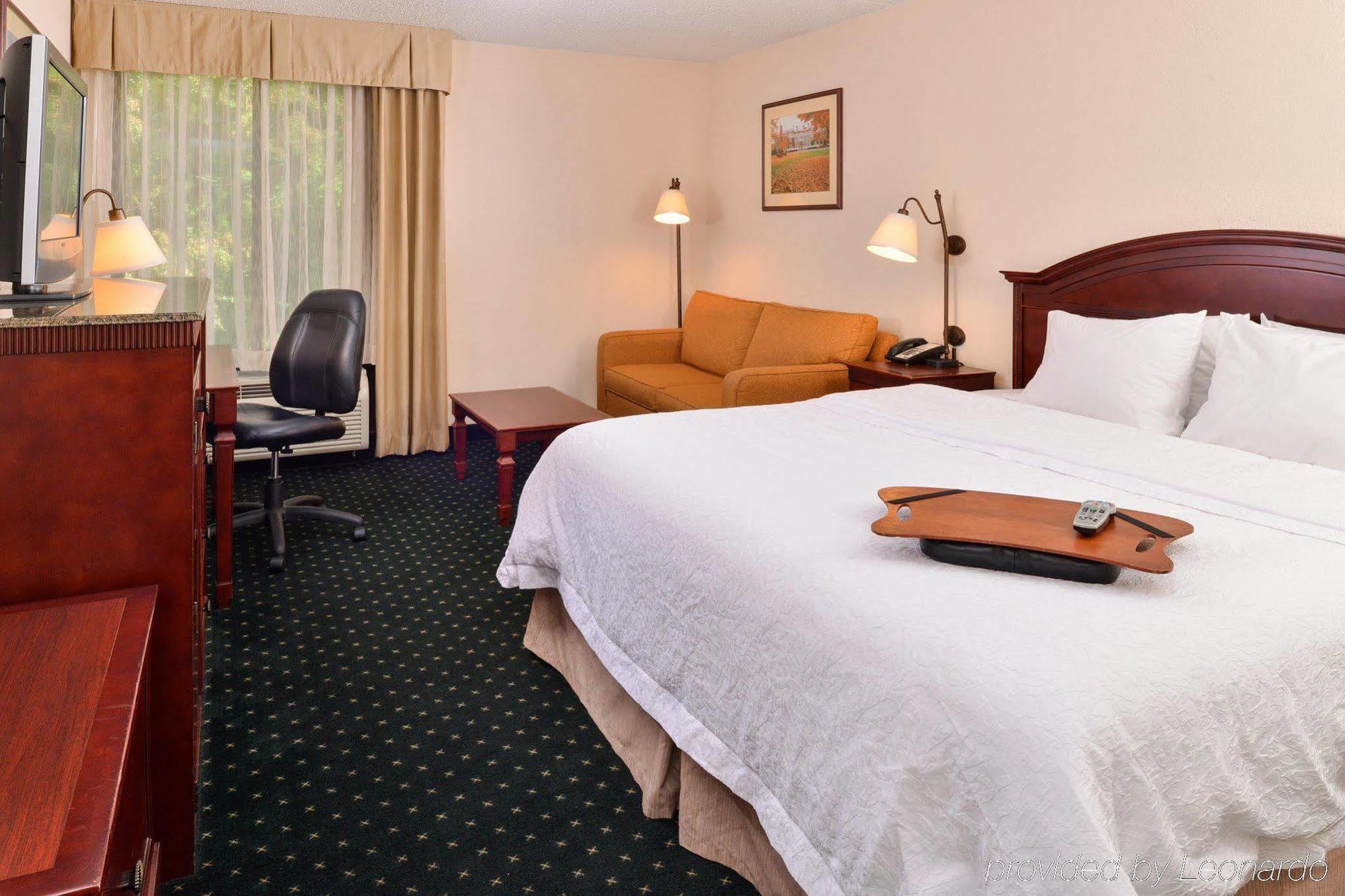 Hampton Inn Фишкилл Экстерьер фото