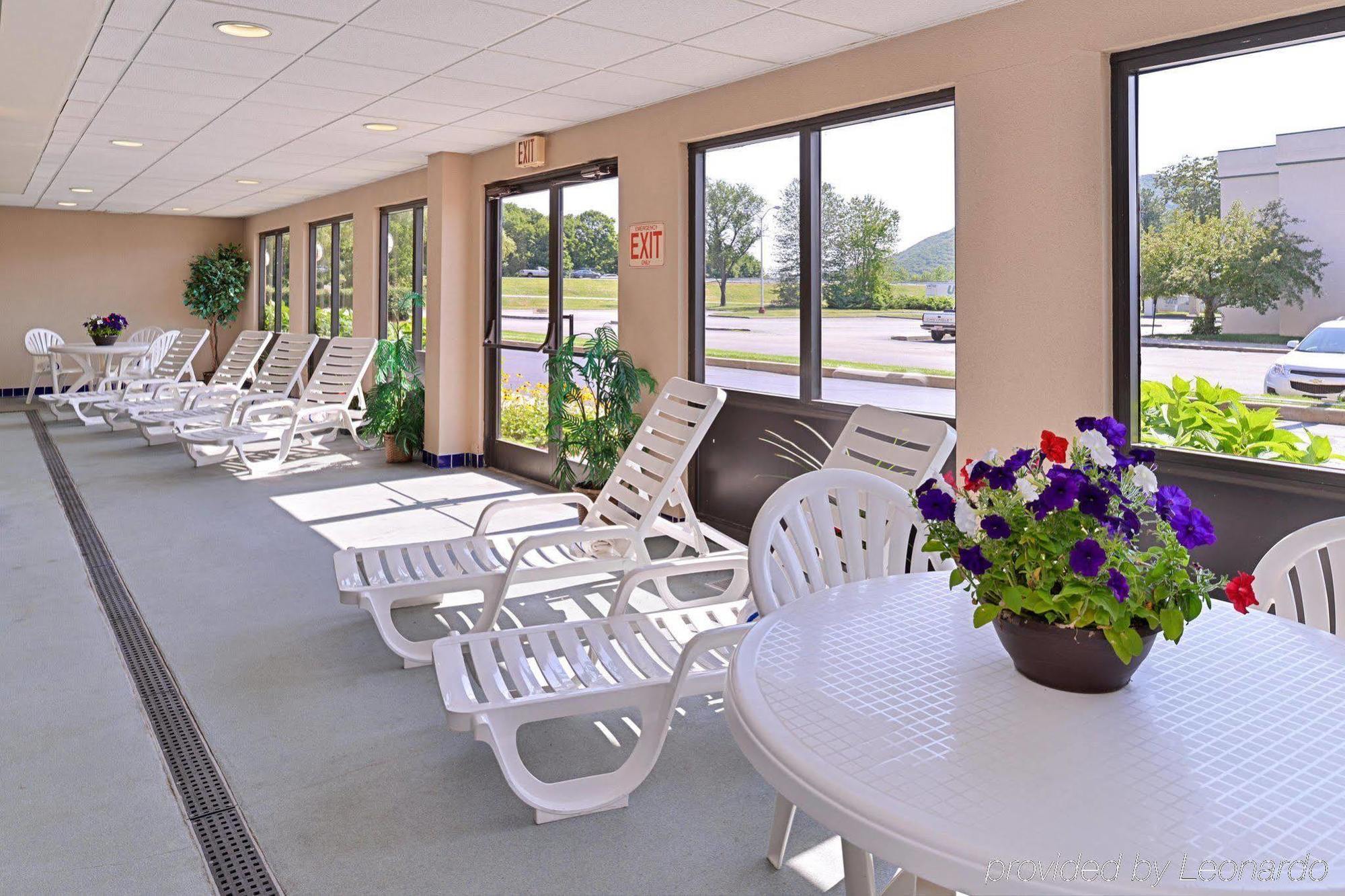 Hampton Inn Фишкилл Экстерьер фото