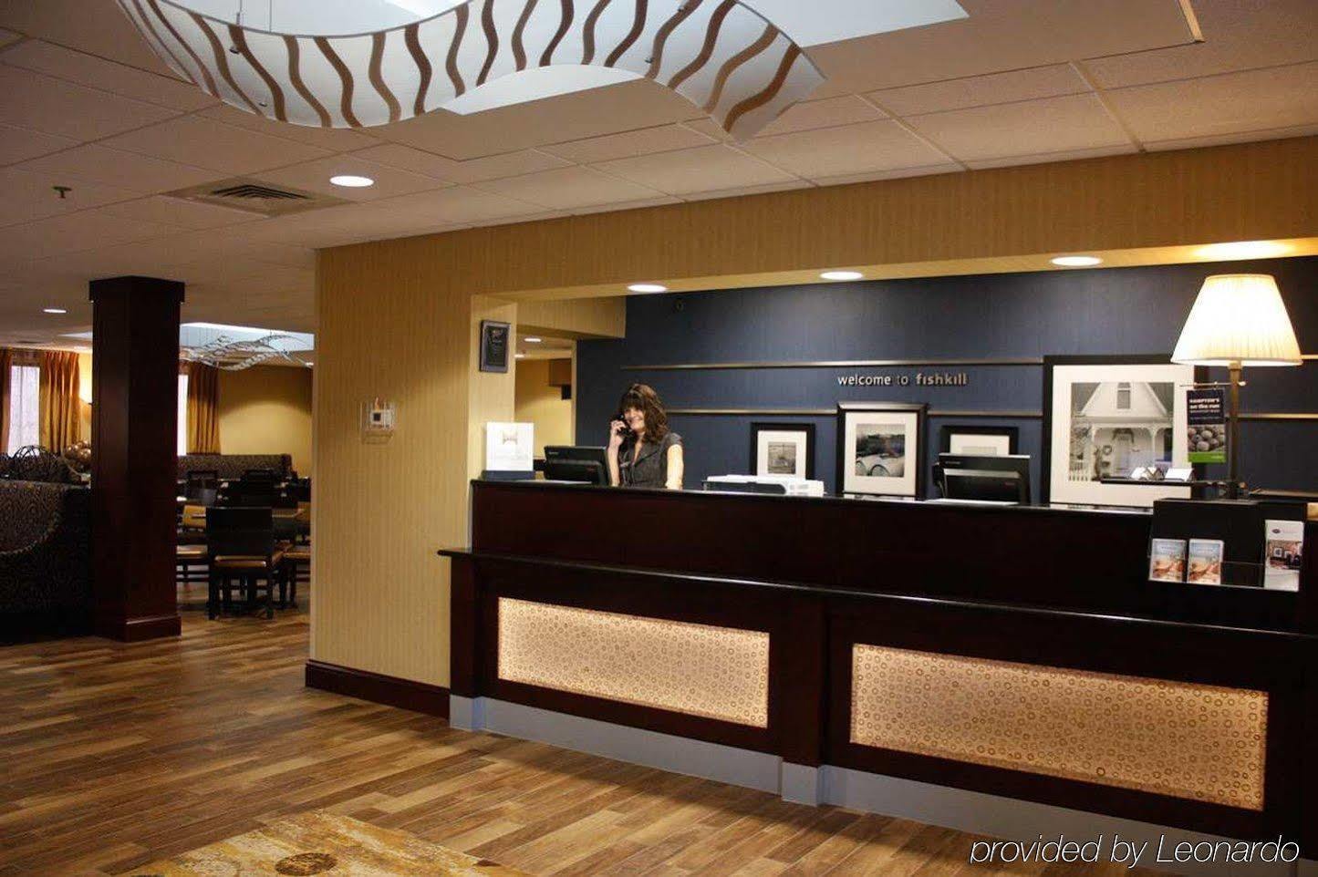 Hampton Inn Фишкилл Экстерьер фото