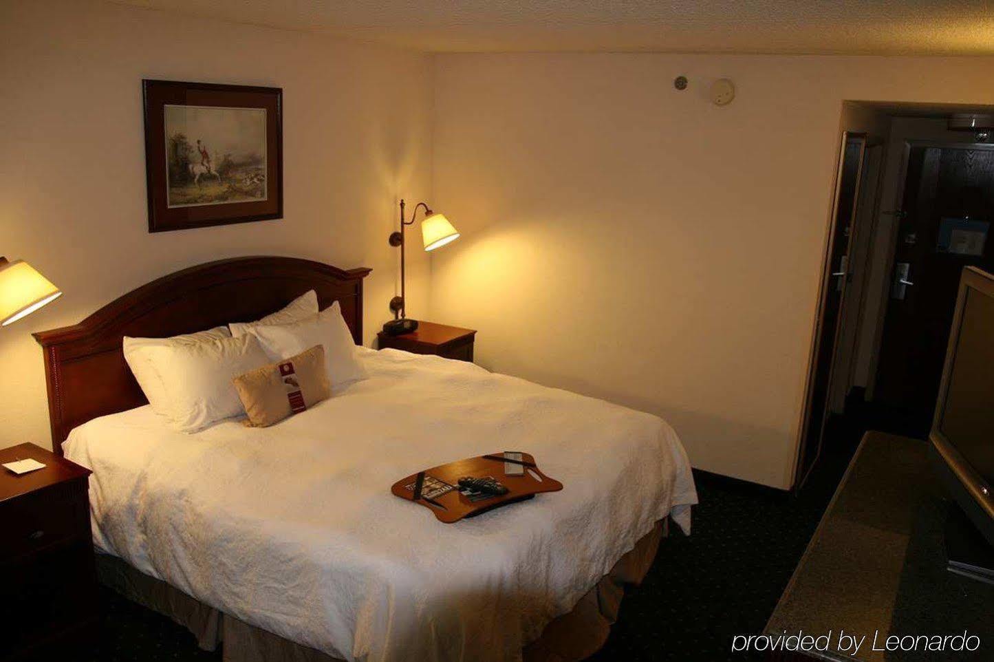 Hampton Inn Фишкилл Экстерьер фото